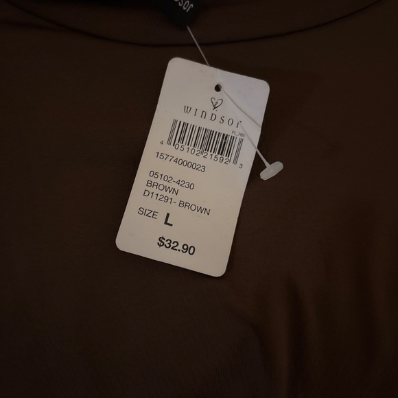 Dress - Picture 3 of 3